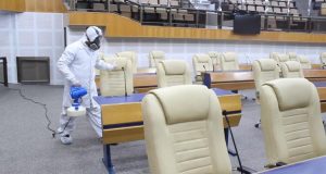 Prédio da Câmara de Goiânia passa por desinfecção