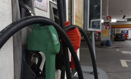 Preço do litro da gasolina chega a R$ 5,49 em Goiânia