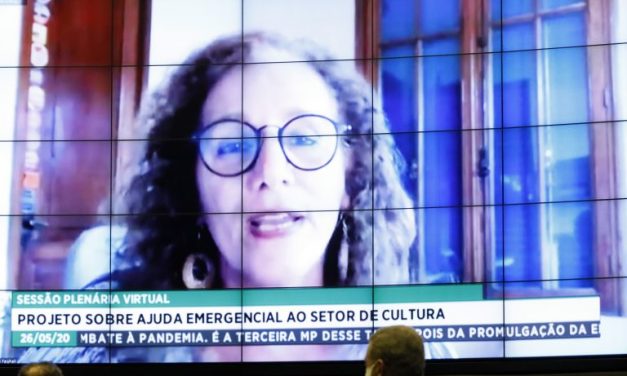 Câmara aprova R$ 3 bilhões de ajuda emergencial para cultura durante pandemia