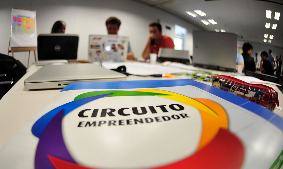 Pandemia leva startups a desenvolverem produtos contra covid-19