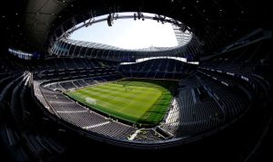 Governo britânico planeja abertura dos estádios ao público em outubro