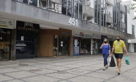 Brasil registra retração de 331,9 mil postos de trabalho em maio