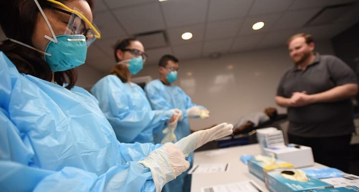 1.785 profissionais são capacitados para atuar na pandemia