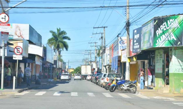 Prefeitura de Aparecida fiscaliza escalonamento do comércio no município