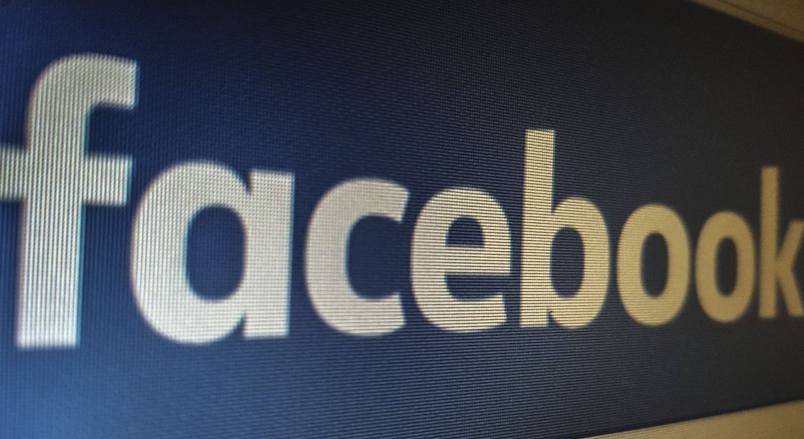 Facebook fecha brecha em anúncios políticos antes de eleições dos EUA