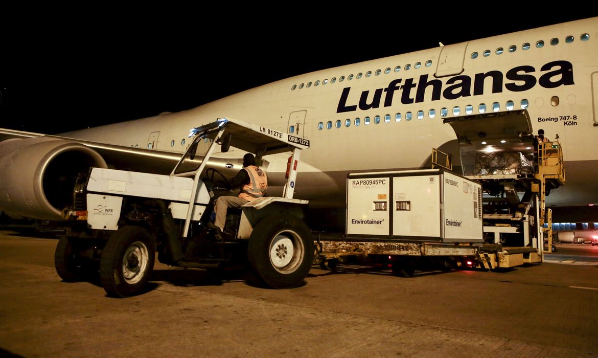 Vacina chinesa contra covid-19 começará a ser testada em SP