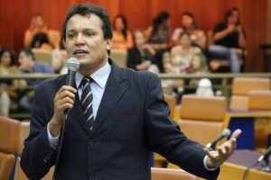 Covid-19: Felisberto Tavares segue na UTI