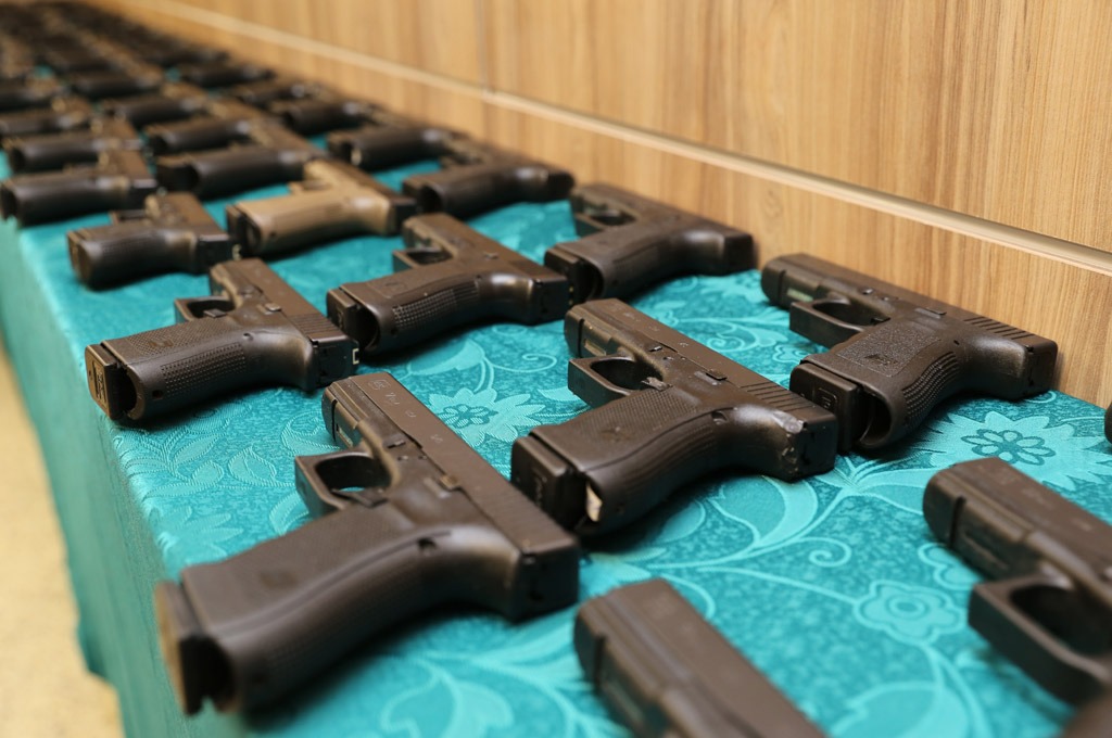 Equipamentos e armas apreendidos pelo TJ-GO são doados ao Estado Equipamentos e armas apreendidos pelo TJ-GO são doados ao Estado