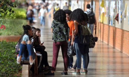 Governo de Goiás abre inscrições para 5 mil bolsas do Programa Universitário do Bem