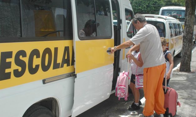 Liberados mais de R$ 2 milhões para trabalhadores do transporte escolar