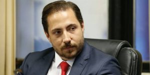 Entregadores de aplicativos pedem legislação específica para categoria