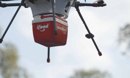 iFood recebe autorização para operação com drones no Brasil