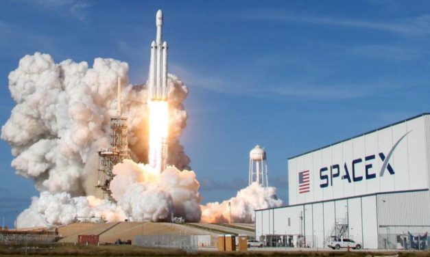 SpaceX tentará pousar o primeiro foguete em terra firme desde março
