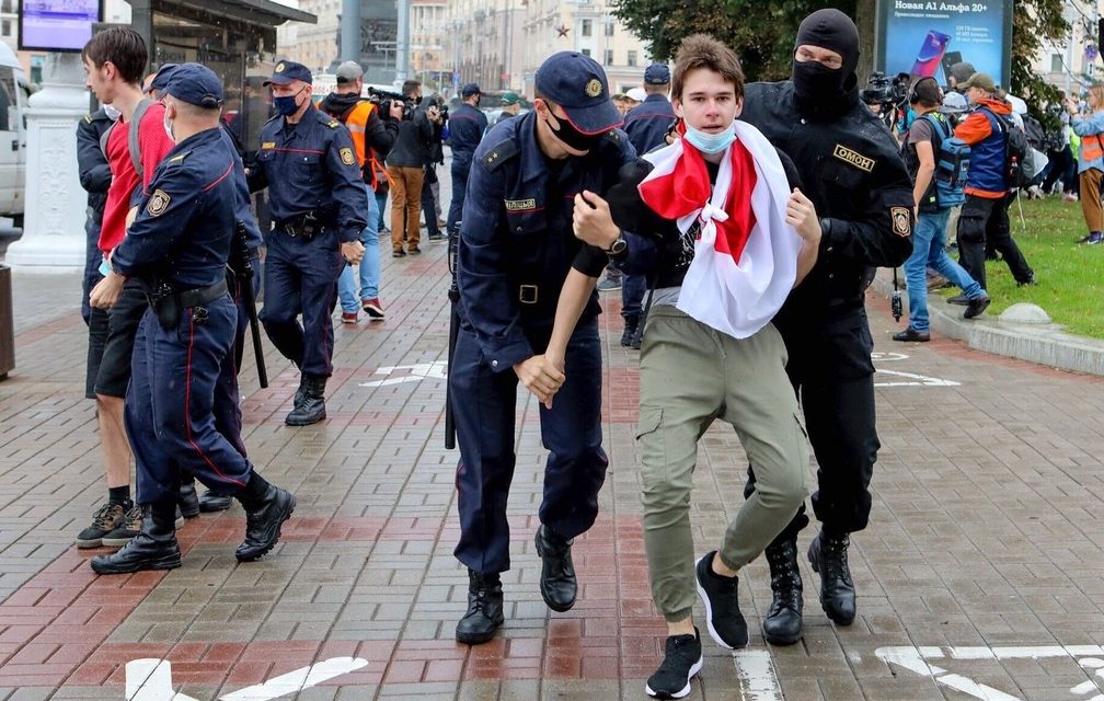 Protesto de estudantes em Belarus termina em prisões