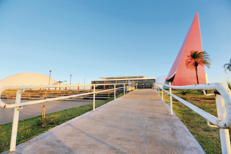 Centro Cultural Oscar Niemeyer reabre com limitação de visitante