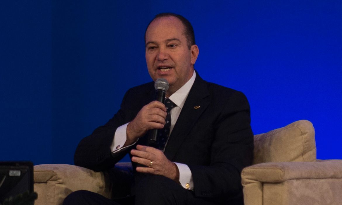 Senadora apresenta projetos para sustar decretos de Bolsonaro sobre armas de fogo