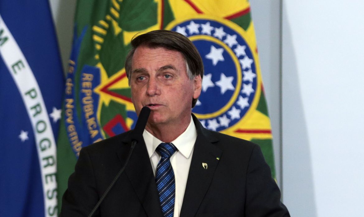 Bolsonaro reafirma que vetará fundo eleitoral de 2022