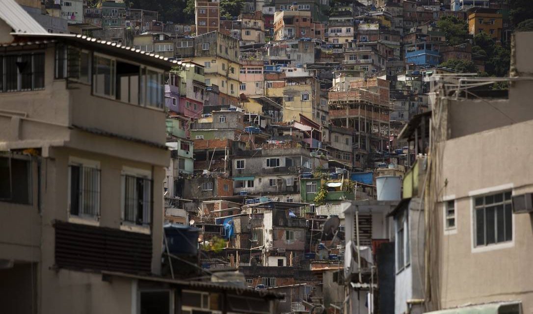 Milícias controlam ruas de mais de 20% dos bairros do Rio de Janeiro