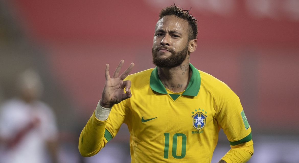 Neymar celebra grande atuação nas Eliminatórias