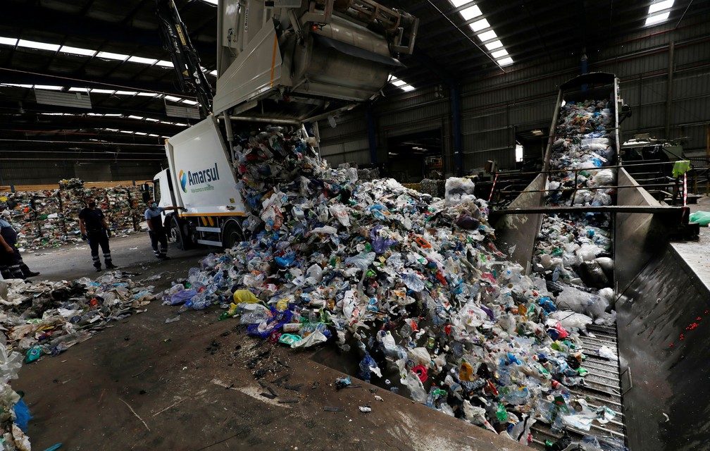 Pandemia do plástico: Covid-19 joga no lixo sonho da reciclagem