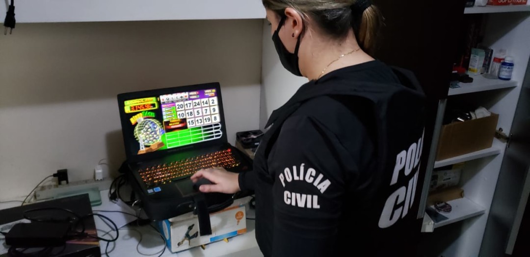 Polícia investiga associação criminosa por exploração de jogos de azar