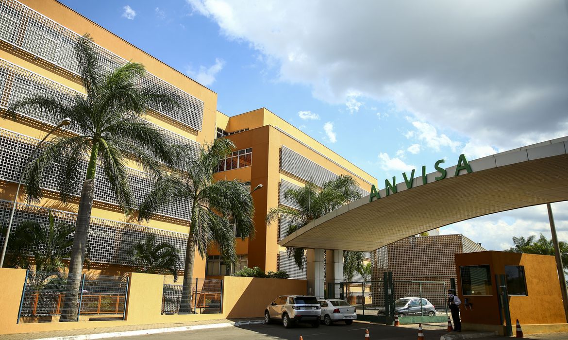 Anvisa recebe pedido para uso emergencial de medicamento contra covid