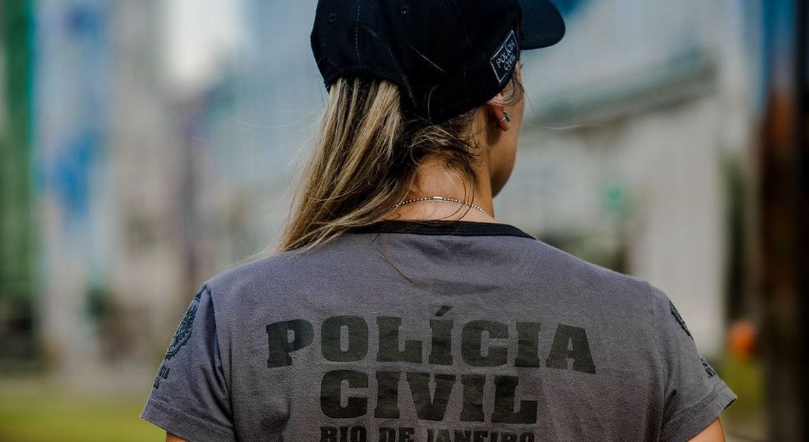Polícia faz operação contra construções ilegais de milícias no Rio