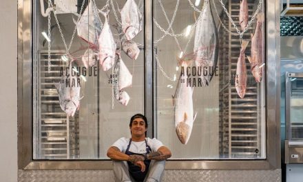 Restaurante aposta em cortes de peixe que lembram carne