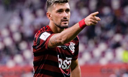 Alisson e gol de Arrascaeta pelo Flamengo concorrem ao Fifa The Best
