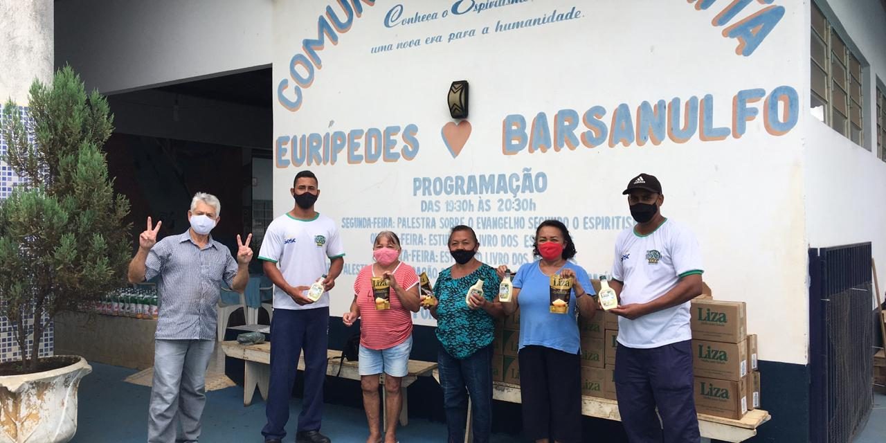 Mesa Brasil Sesc entrega alimentos a instituição beneficente