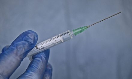 Covid-19: cronograma do governo prevê entregas de vacinas para 2021