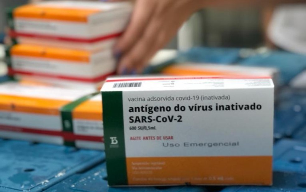 Cidades de Goiás começam a vacinação contra Covid-19