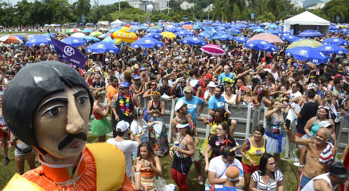 Cidade do Rio proíbe eventos de blocos e escolas de samba no carnaval