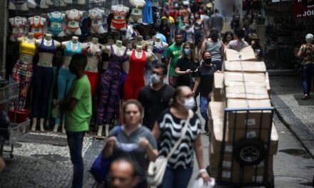 IBGE: vendas do comércio varejista crescem 1,2% em 2020