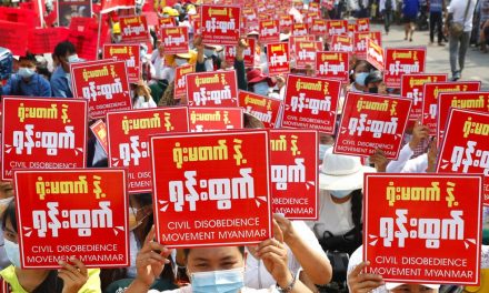 Facebook fecha todas as contas vinculadas ao exército em Mianmar