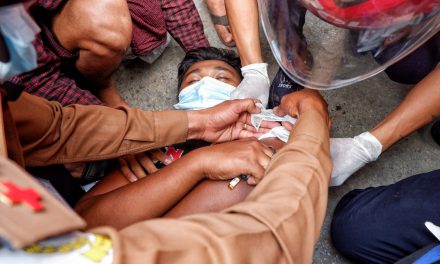 Repressão a protestos em Mianmar deixa ao menos 18 mortos