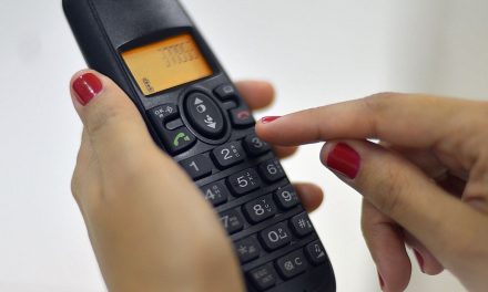 Telefone faz 145 anos: veja histórias sobre o aparelho