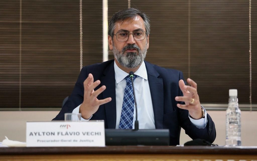 Procurador-geral de Justiça alerta que decreto estadual contra pandemia se sobrepõe aos municipais