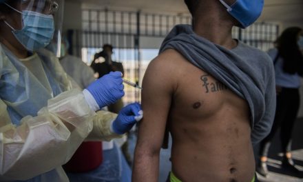 Uruguai e Argentina passam o Brasil em ranking de vacinação contra a Covid-19