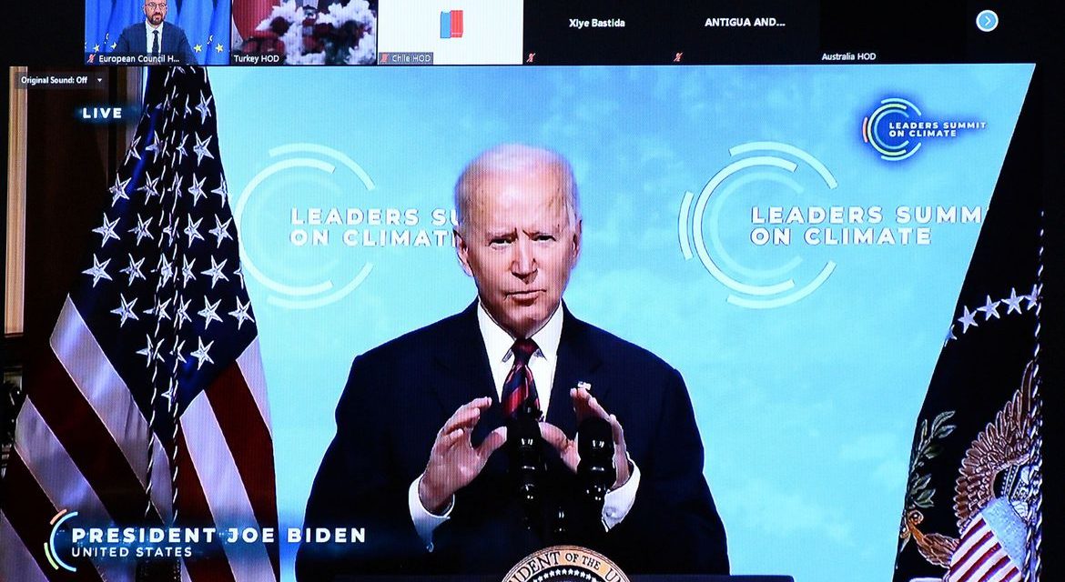 Biden faz apelo em cúpula para que mundo cumpra compromissos climático
