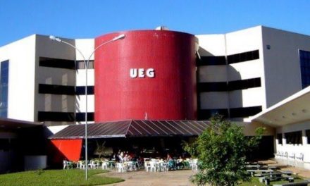 UEG abre vestibular com 3,7 mil vagas para 33 cursos