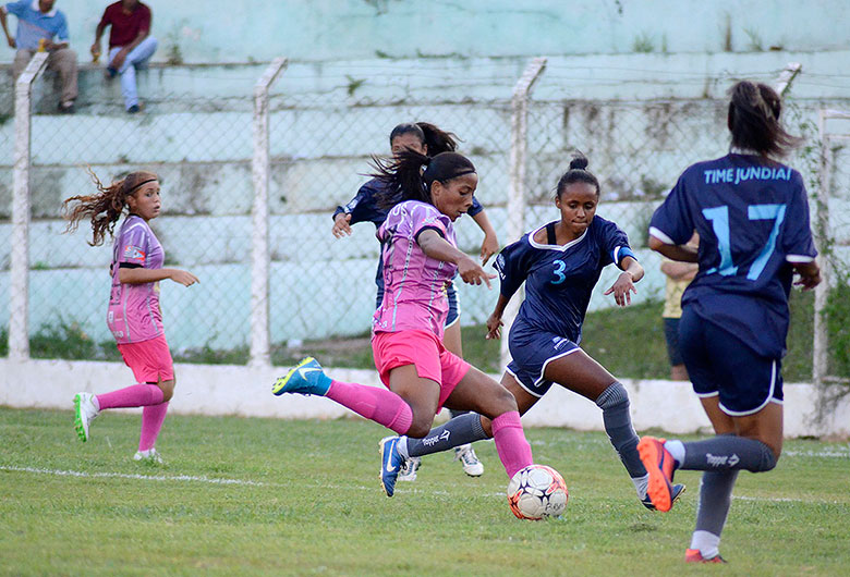 CBF terá nova divisão para o futebol feminino em 2022 - Confederação  Brasileira de Futebol