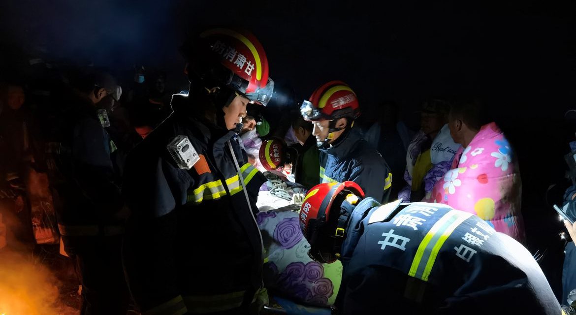 Sobrevivente de ultramaratona chinesa foi salvo por pastor em caverna
