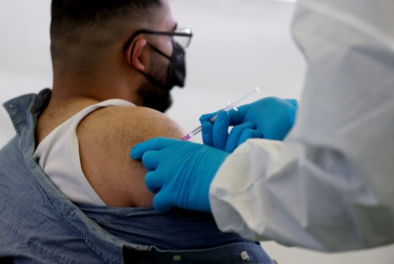 Confira a vacinação contra a Covid-19 nesta quarta em Goiânia