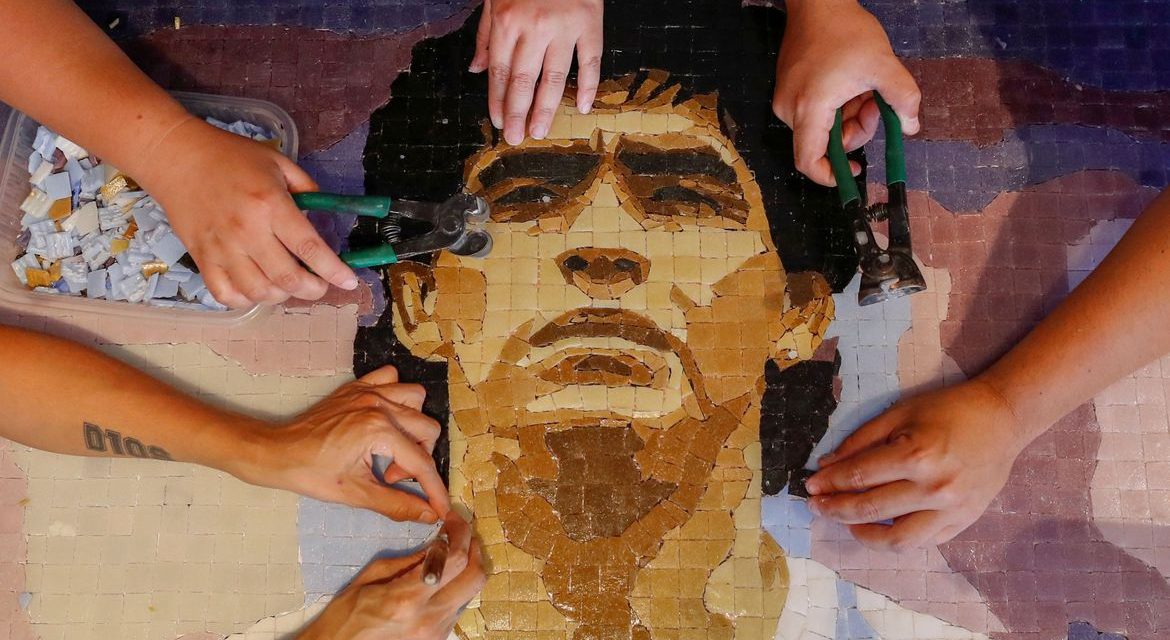 Justiça argentina começa interrogatórios sobre morte de Maradona