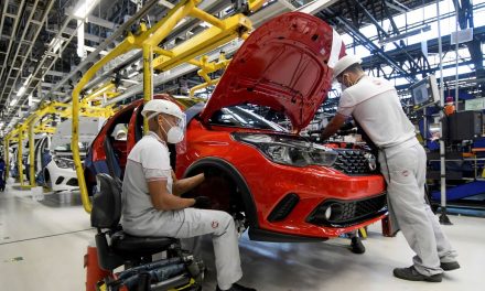 Produção de veículos cai 15,8% em fevereiro