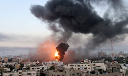 Israel desafia trégua e ataca localizações do Hamas em Gaza