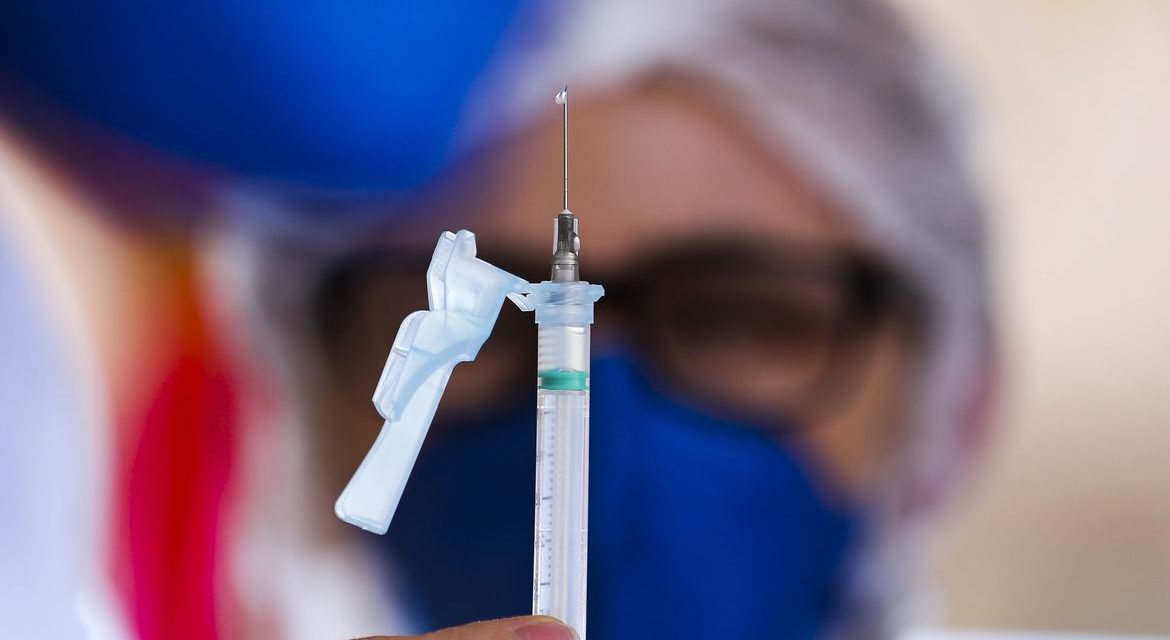 Governo de Goiás libera vacinação contra influenza para início imediato