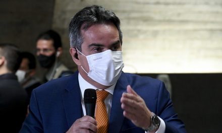Bolsonaro confirma Ciro Nogueira na Casa Civil e recriação de Ministério do Trabalho