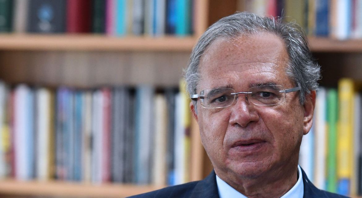 Comissão de Trabalho convoca Paulo Guedes para explicar offshore em paraíso fiscal
